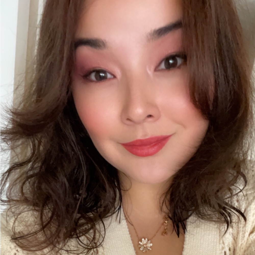 Meet your Posher, Athena